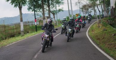 Honda CB150R Streetfire - 2