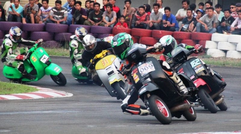 header Kejurnas Balap Vespa