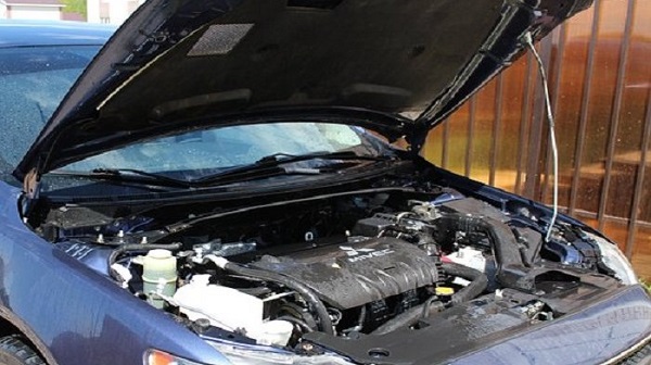 penyebab mobil brebet saat di gas