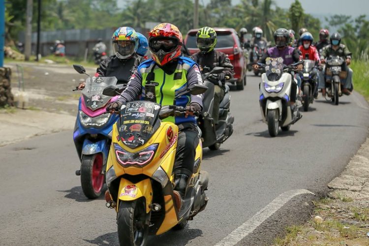 header Komunitas Gomax