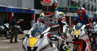 header Autoride Yamaha bLU cRU Indonesia