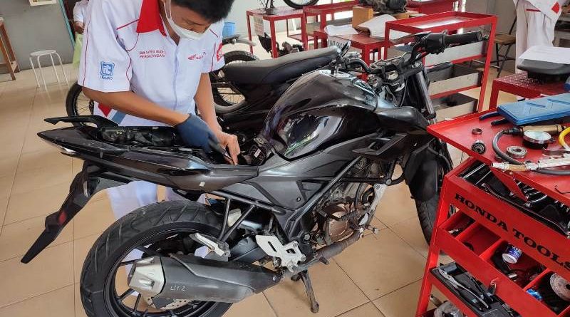 AHM donasikan ratusan motor