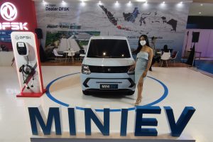 Mobil Listrik DFSK