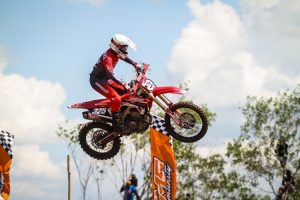 Crosser AHRT