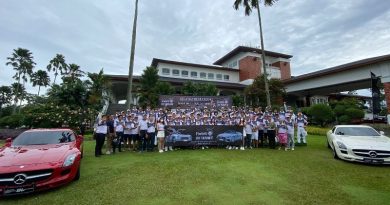 irut pertamina lubricant pak Werry Prayogi, orange: Pak Nanan Soekarna, Biru: Presiden MBSL Made Hariyantha, item: CEO Forbes Indonesia Roger Finnie, Merah: Executive Director Forbes Indonesia bu Tanti Jumiati, ungu: Sekjen MBSL Donny Pur