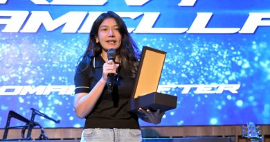 Revy Vamela Raih Most Inspiring Women, Drifter Wanita Makin Bersinar