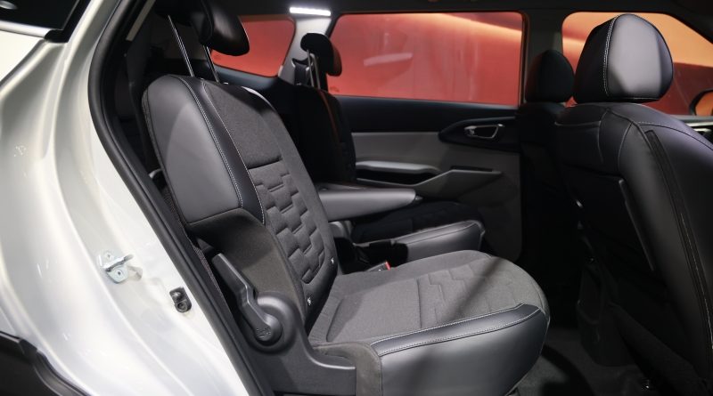 Nyaman di Setiap Baris, Kia All New Carens untuk Perjalanan Keluarga yang Lebih Bermakna