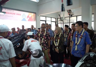 Resmikan Pos AHASS TEFA, AHM Jembatani Siswa Masuki Dunia Industri