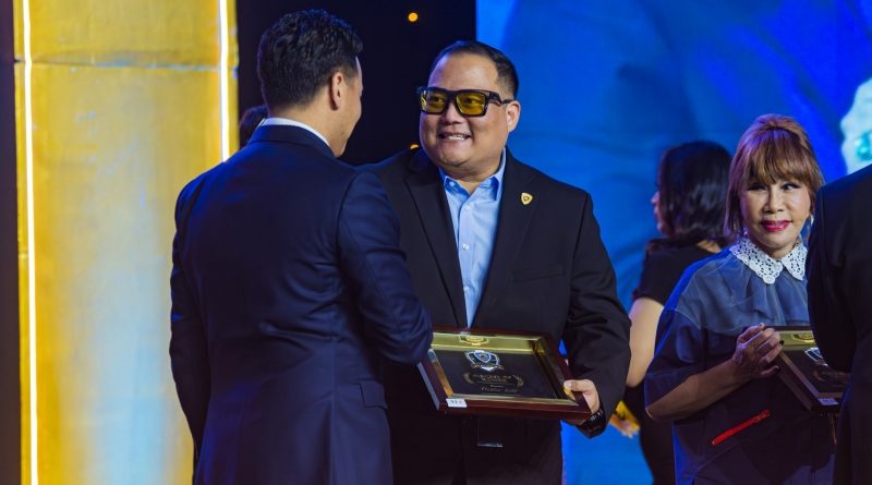 Andre Mulyadi Raih Member of Honor IMI Awards 2025, Dedikasi untuk Industri Kreatif Otomotif Nasional