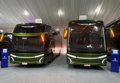 DCVI Gelar Seremoni Serah Terima Mercedes-Benz Bus Kepada Pelanggan di GIIAS 2026
