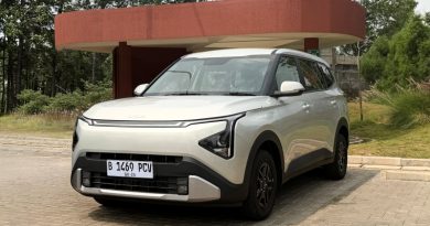 Kia Carens Transmisi Manual Resmi Diluncurkan, Dijual Rp269 Juta