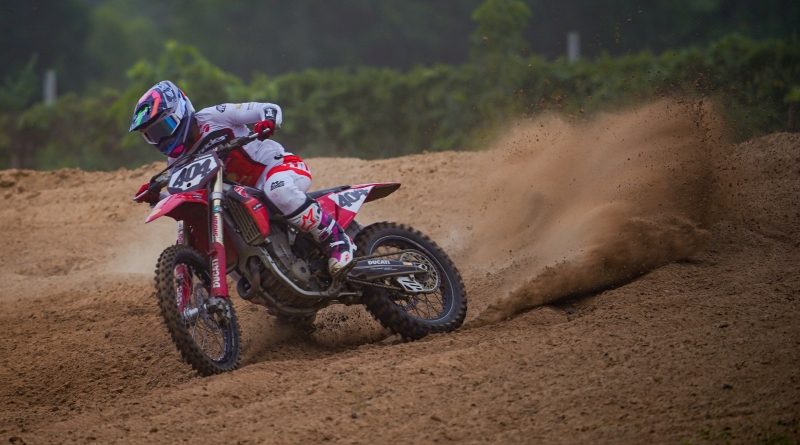 Ducati Sapu Tiga Podium Tertinggi Kejurnas Motocross Klaten 2026
