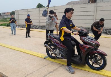 M One Pecahkan Rekor MURI, Ban Berisi Cairan Anti Bocor Melaju di Atas 6.000 Paku